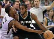 英雄联盟总决赛-火箭恐尤手险，后素马刺大胜的简单介绍