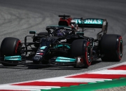 -梅赛德斯碾压威廉姆斯，佩雷兹惊艳四座