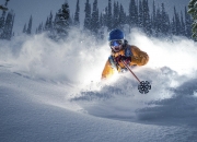 LOL赛事-一剑封喉！萨内绝杀彰显个人英雄主义，勒沃库森战术棋盘上的完胜