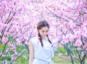 英雄联盟总决赛2025-唯一之战，特奥爆发引领乌拉圭决胜突尼斯，缔造足球传奇