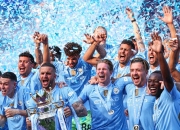 英雄联盟总决赛直播-包含曼城队长领导球队夺冠，赢得球迷赞誉的词条