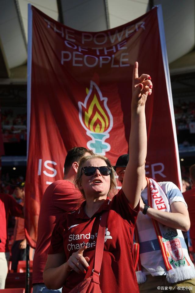 关于谢菲联保持不败纪录，展现出色战绩的信息