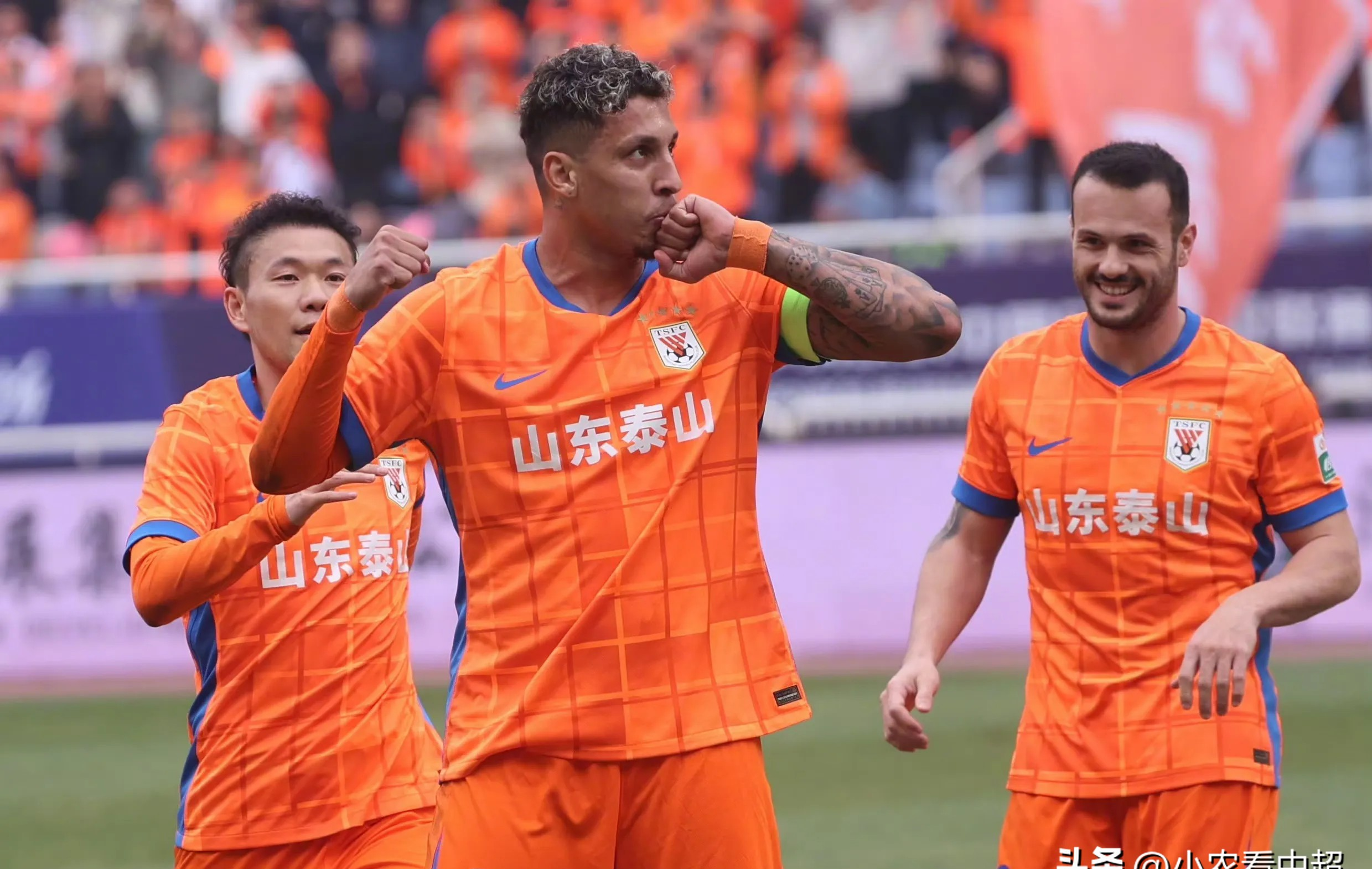 上海申鑫确定出线,备战山东鲁能的简单介绍 上海申鑫确定出线,备战山东鲁能的简单介绍