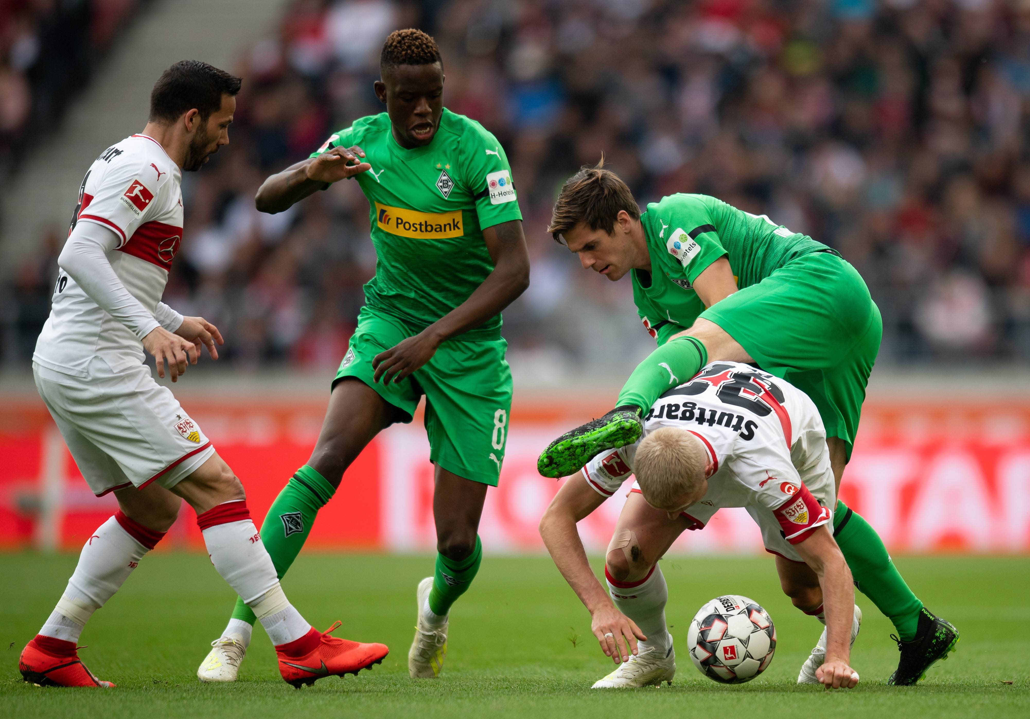 沃尔夫斯堡在比分激增下赢得比赛的简单介绍 沃尔夫斯堡在比分激增下赢得比赛的简单介绍