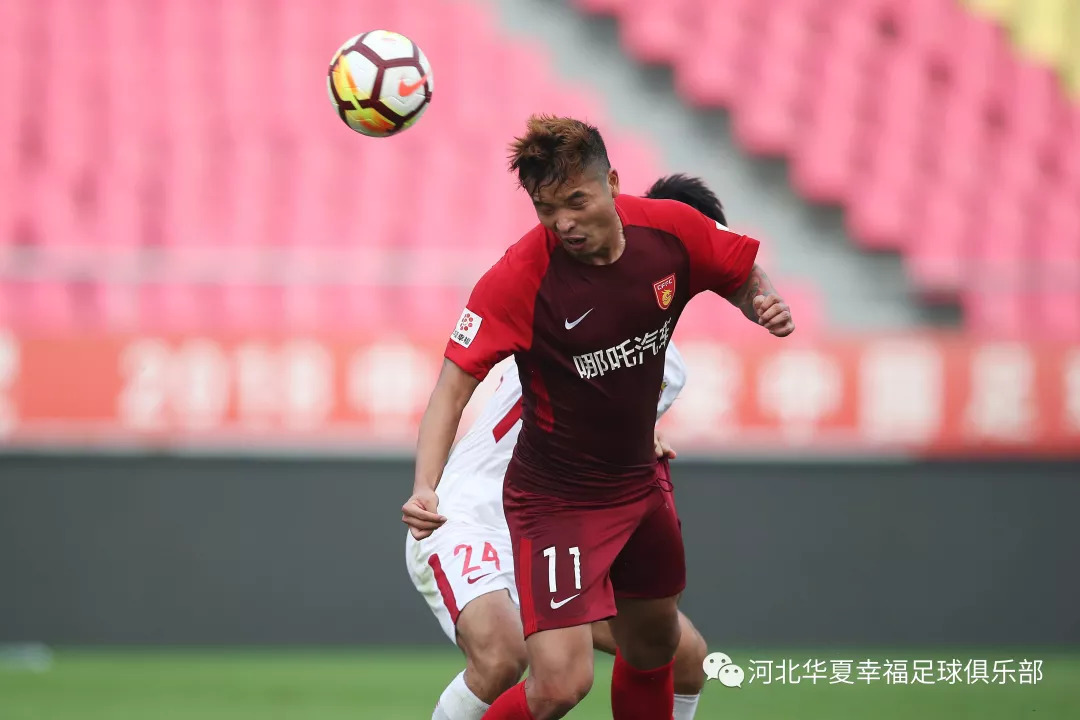 关于马拉加剑指巴塞,小胜稳居小组头名稳固榜首的信息 关于马拉加剑指巴塞,小胜稳居小组头名稳固榜首的信息