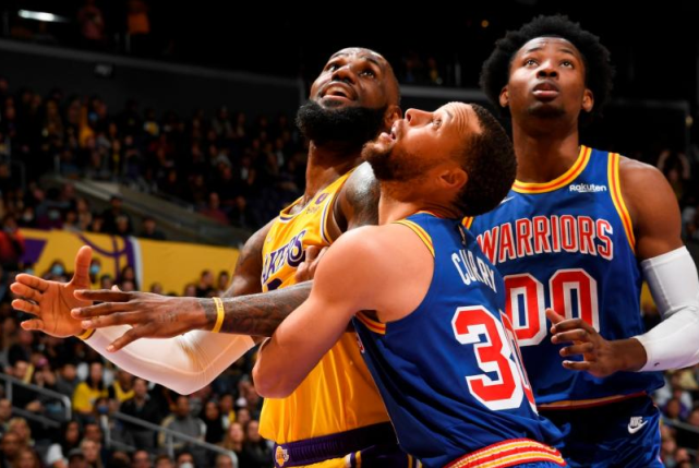 山东队碾压广州队,詹姆斯扛起全队 山东队碾压广州队,詹姆斯扛起全队