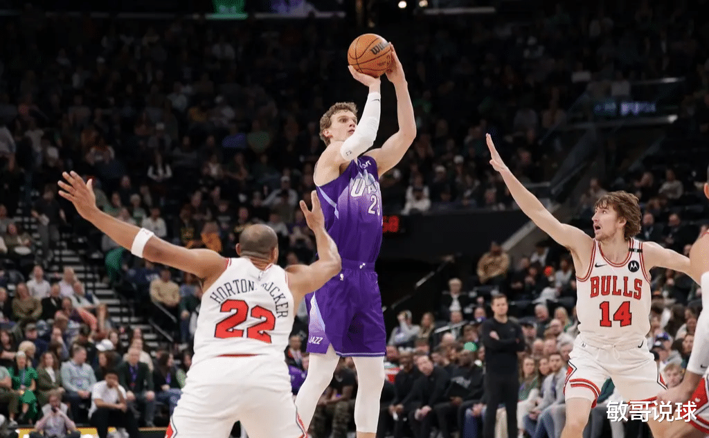 爵士鏖战公牛,范弗利特惊艳四座 爵士鏖战公牛,范弗利特惊艳四座